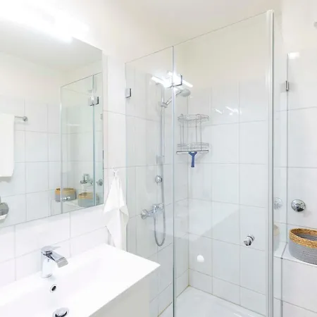 Tra4 Haus Hubertus F 公寓
